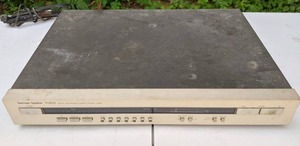lot 151 image: HarmanKardon TU615 Digital Synthesized Quartz-Locked Tuner