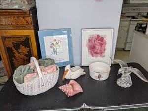lot 85 image: Assortment of Decorative Wall Art, Hand Towel Basket, Bird Figurines, Pink Shell and Bird Bowl