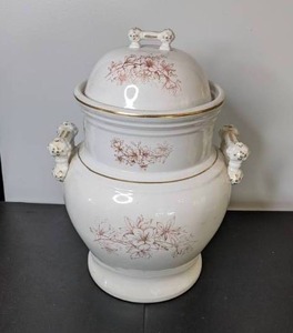 lot 76 image: Antique J. E. Mayer Warranted Stone China UrnVase