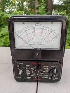 lot 344 image: Vintage Simpson Model 260 Volt-Ohm-Milliammeter with Original Case and Owners Manual
