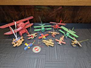 lot 285 image: Vintage Collection of Tin and Wood Crafted Model Airplanes