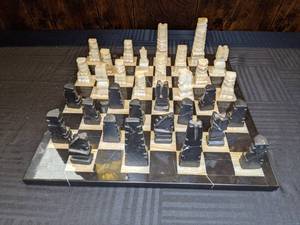 lot 288 image: Vintage Chess Set with Chess Pieces