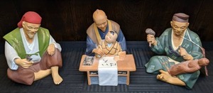 lot 34 image: Amazing Trio of Vintage Japanese Hakata Uraasaki Clay Doll Figurines