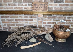 lot 223 image: Group of Rustic Home Decor Items