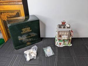 lot 457 image: Dept. 56 Dickens Village 1992 Crown & Cricket Inn