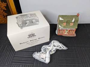 lot 436 image: RETIRED Department 56 Heritage Village Collection White Horse Bakery Dickens Village Series