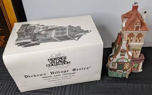 lot 401 image: Heritage Village Collection, Dickens Village Series, Green Gate Cottage Lighted Ceramic Cottage, 1989