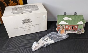 lot 409 image: Heritage Village Collection New England Village Series Pennsylvania Dutch Barn Lighted Ceramic House, 1993