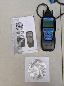 lot 392 image: Innova Digital Can OBD2 Automotive Diagnostic Tool