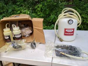 lot 378 image: Variety of Motive Products Power Bleeder Hydraulic Brake and Clutch Pressure Bleeders