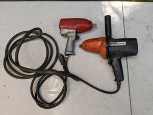 lot 386 image: Snap-On Impact Driver and Vintage Montgomery Ward Powr Kraft 12 Impact Wrench