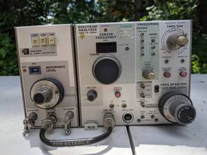 lot 376 image: Vintage Tektronix Spectrum Analyzer