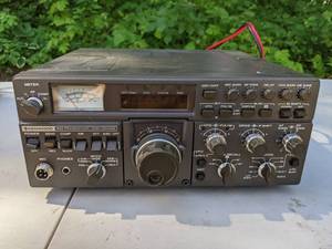 lot 359 image: Vintage Kenwood SSB Transceiver TS-180S