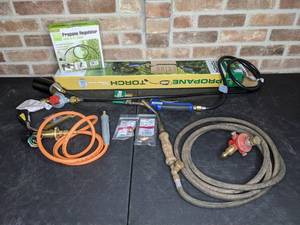 lot 500 image: Propane Regulator, Torch, Brass Pipe Fittings, Accessories
