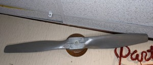 lot 252 image: Vintage Flight Metal Propeller Replica with Wood Wall Mount