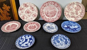 lot 484 image: Gorgeous Collection of 9 Vintage Decorative Plates