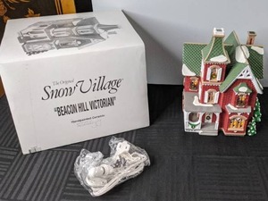 lot 465 image: Dept. 56 The Snow Village Collection Beacon Hill Victorian
