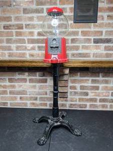 lot 519 image: Houstons Gumball Machine & Bank Stand