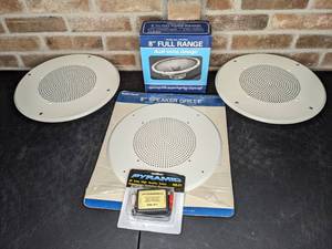 lot 512 image: Realistic 8-Inch Full Range Speaker, Pyramid High Quality Noise Suppressor and (3) Speaker Grills
