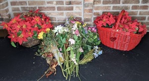 lot 540 image: Assortment of Faux Flowers and Poinsettias
