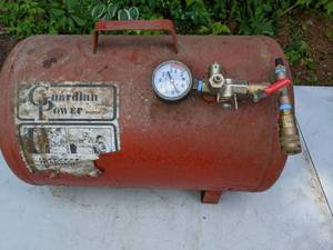 lot 622 image: Guardian Power Horizontal Portable Air Tank