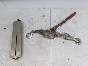 lot 763 image: American Power Pull - 2 Ton Cable Puller (18600), Standard