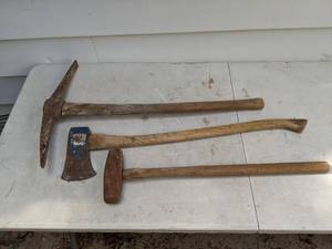 lot 748 image: Wood Handle Pickaxe, Axe and Hammer