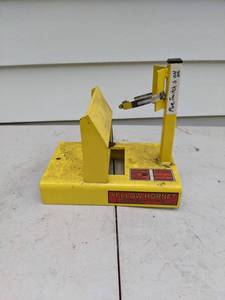 lot 764 image: Yellow Hornet Mower Blade Sharpener