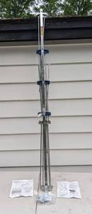 lot 644 image: Radio Shack Six Element Triple Drive FM Antenna - Appears New