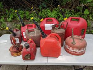 lot 743 image: Assortment of Gas Cans with Pouring Spouts, Red