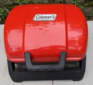 lot 705 image: Coleman Propane Tabletop Grill 9930 Series