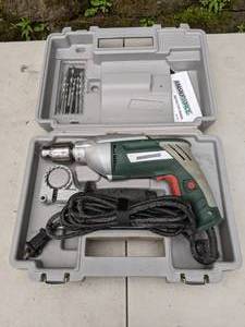 lot 635 image: Masterforce Contractor Tough Hammer Drill 12 8 Amp