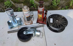 lot 781 image: Jack Foot, Bottle Jacks, Swivel Caster Wheel, Galvanized Aircraft Cable and More