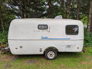 lot 5 image: 1985 Casita Camper Travel Trailer 13 Deluxe PERFECT Project Piece
