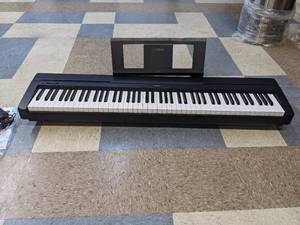 YAMAHA P71 88-Key Weighted Action Digital Piano with Sustain Pedal and Power Supply