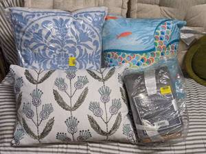 Throw Pillows and Throw Pillow Covers