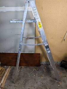 lot 136 image: Cuprum 6 Ft. Industrial Stepladder