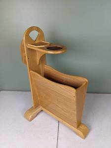 lot 125 image: Wood Magazine Holder Rack with Cup Shelf
