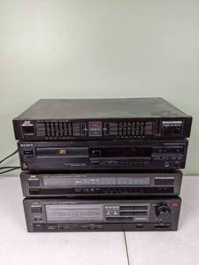 lot 118 image: JVC SEA-22 S.E.A. Graphic Equalizer, Sony Compact Disc Player CDP-391, JVC T-X200 FMAM Quartz Synthesizer Stereo Tuner and JVC A-K300 Stereo Integrated Amplifier