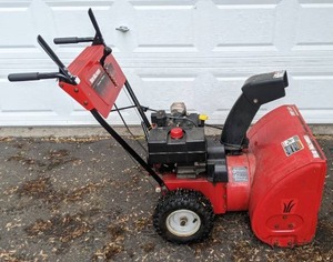 lot 5 image: Yard Machines Snow Thrower Electric Start 8hp