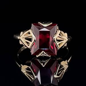 lot 68 image: Retro Appeal Simulated Garnet Cut-Out Geometric Statement Solitaire Ring in Yellow Gold $1100 Retail