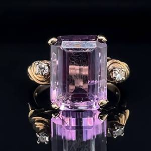 lot 80 image: Vibrant Purple Amethyst & Diamond Cocktail Statement Estate Scalloped Ring in 14k Yellow Gold