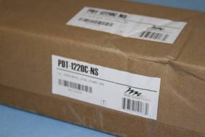 lot 18 image: Middle Atlantic Thin Series PDT-1220C-NS 20A Amp 12-Outlet Power Strip