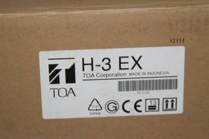 lot 69 image: TOA Electronic H3 2-Way Pro Audio Wall Mount Loudspeaker Speaker