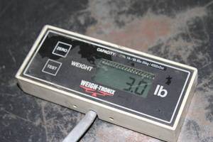 lot 127 image: Weigh-Tronix SC-321T-250 Table  Floor Digital Shipping Scale
