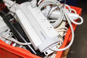 lot 144 image: Miscellaneous Lot of 24 Multi-Plug Outlet AC Power Strips