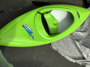 Kayak - Pelican Sprint 80X
