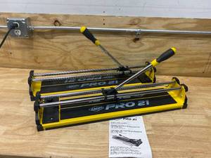 lot 29 image: QEP Lot of 2- 21 in. Pro Tile Cutters