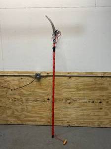 lot 34 image: CORONA 12 Compound Action Tree Pruner