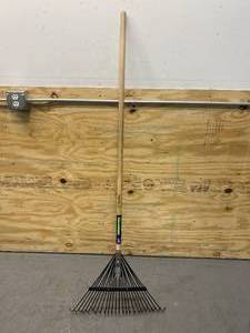 lot 99 image: TRUPER Garden Pro- Landscaper Grade Lawn Rake